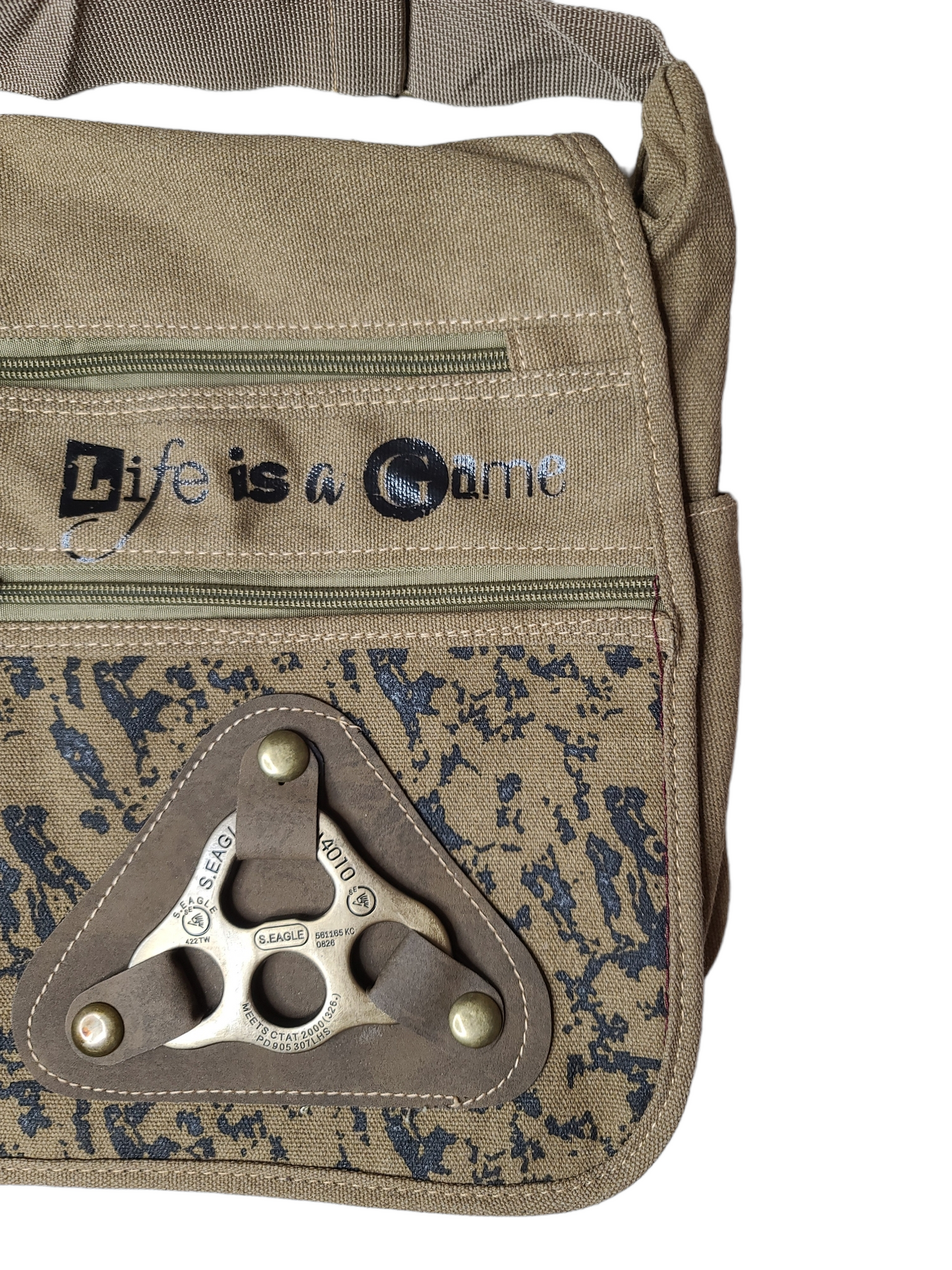 Khaki grunge shoulder bag