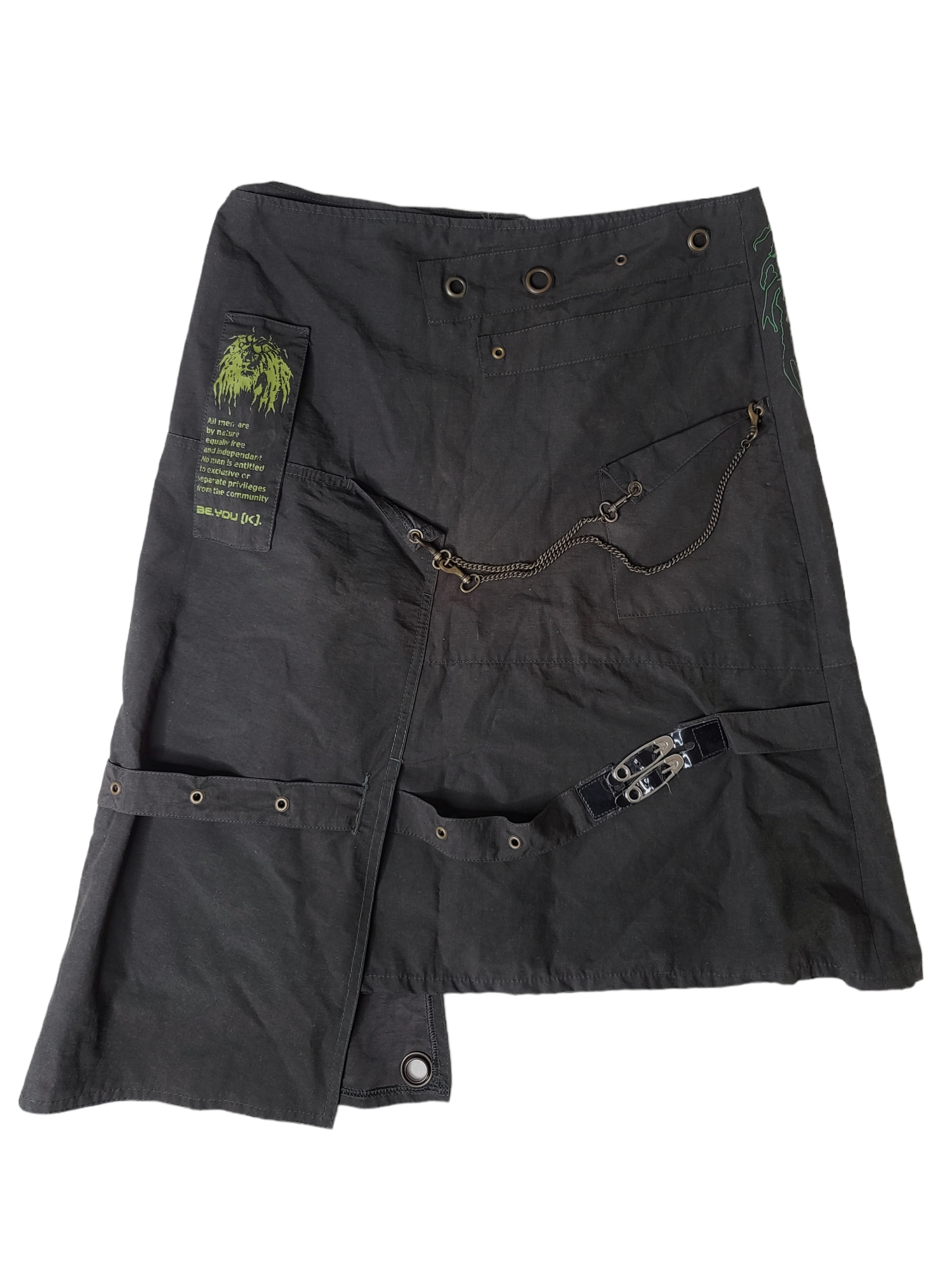 Cyberpunk punk postapo dystopian archive destroy rave subversive basics emo skirt jupe asymetric