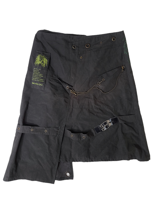 Cyberpunk punk postapo dystopian archive destroy rave subversive basics emo skirt jupe asymetric