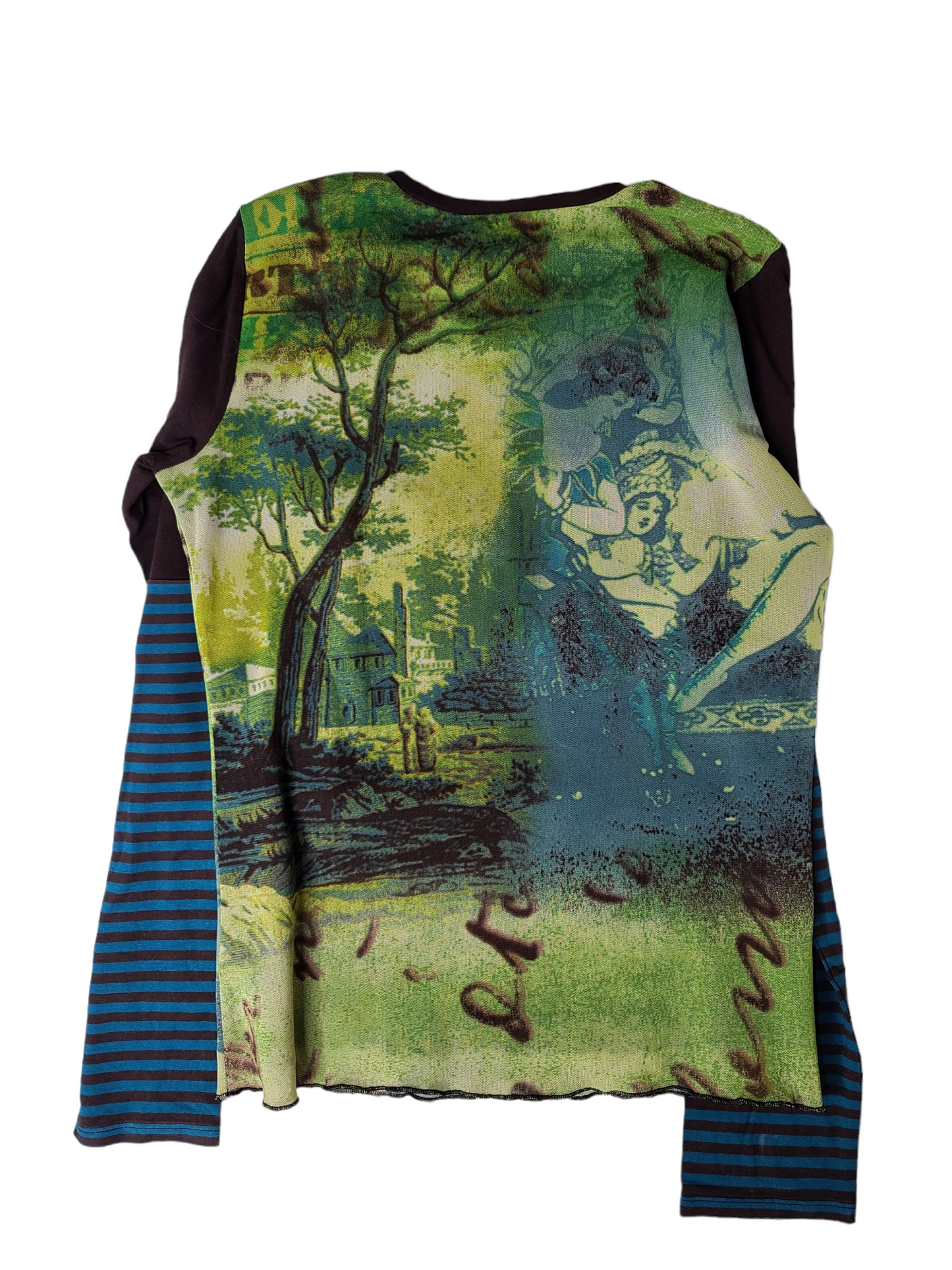 Mesh top y2k maximalist