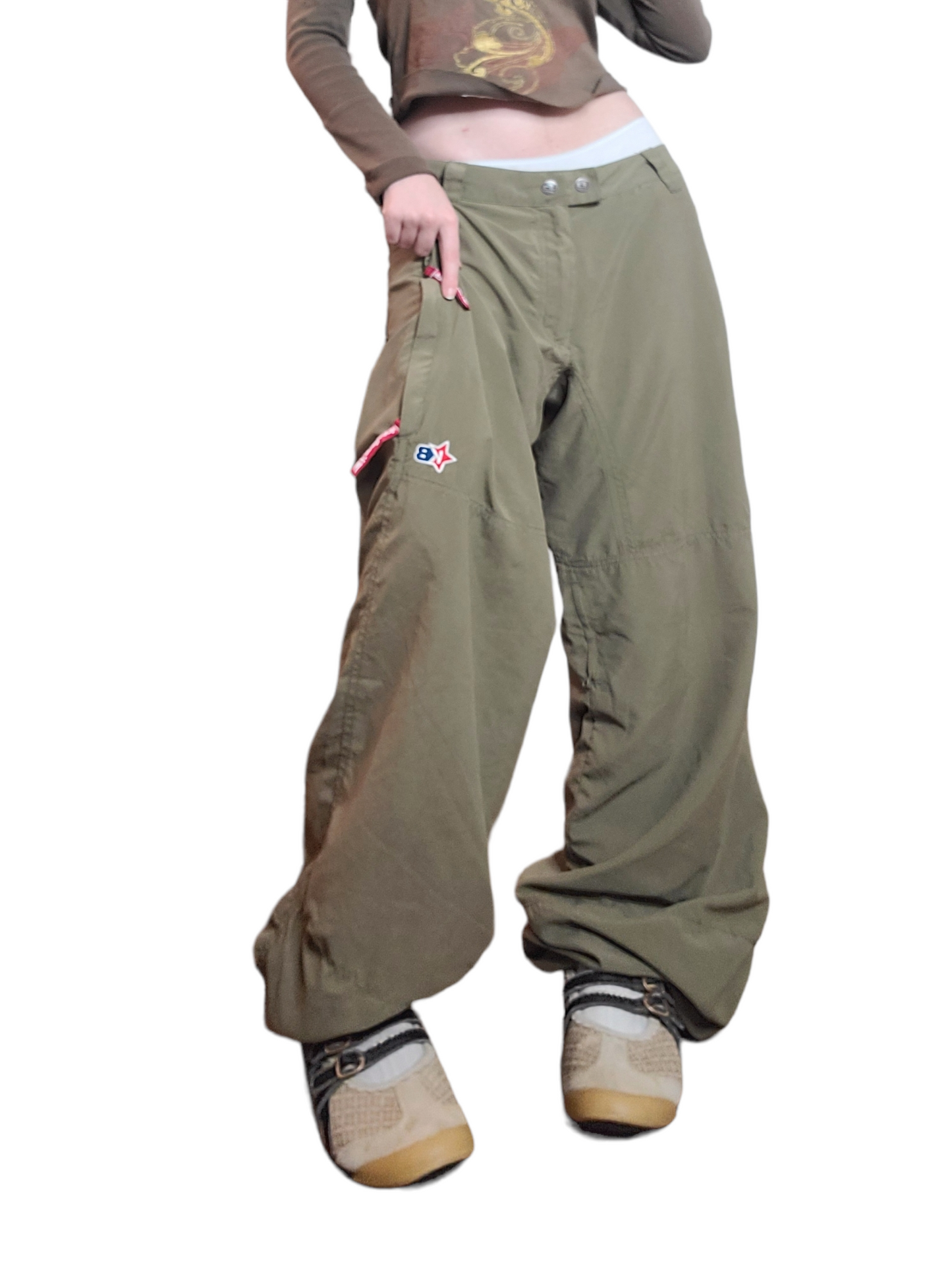 Cargo parachute pants gorpcore skater techwear sportwear 90s kaki grunge utility 