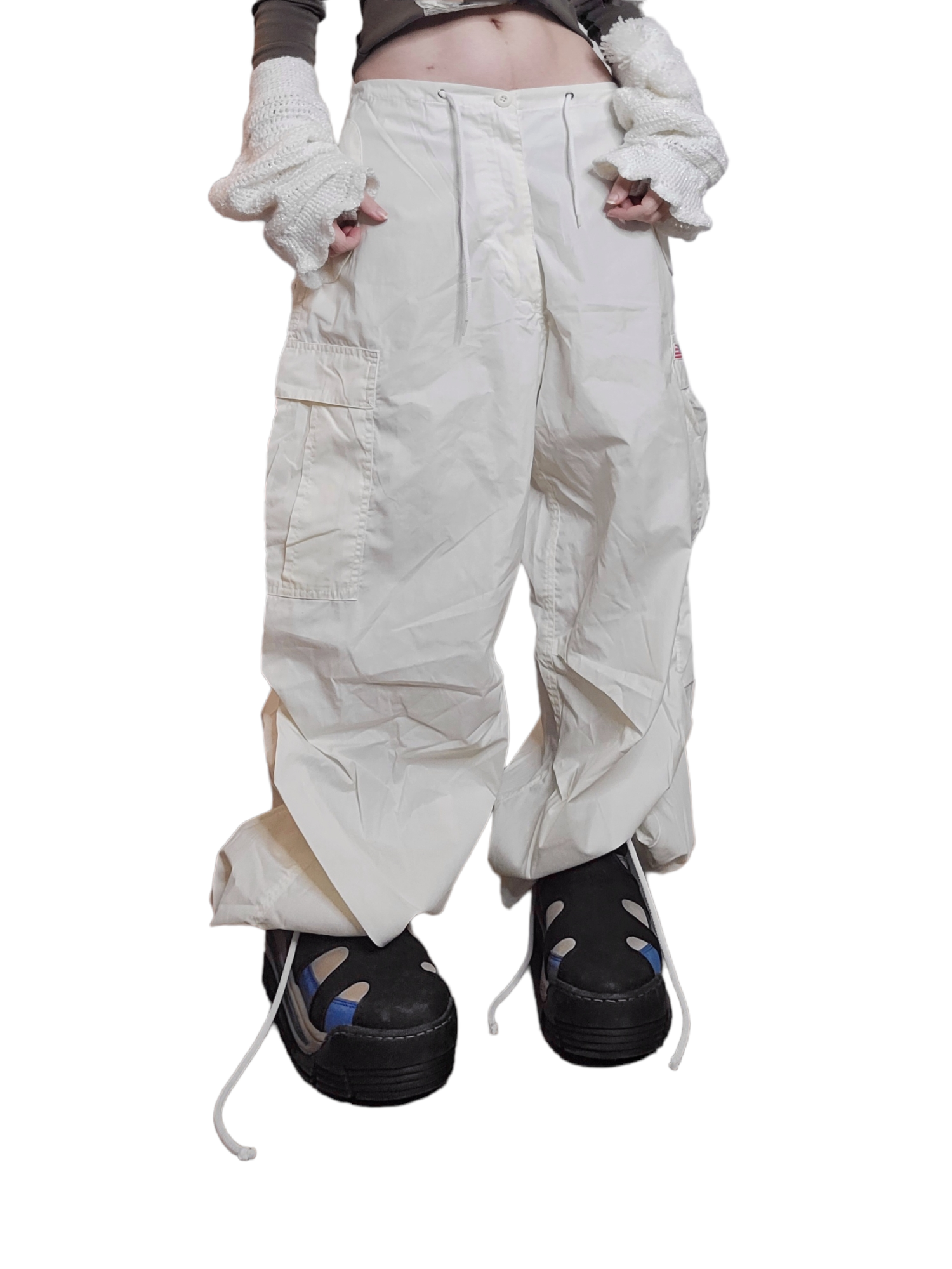 Parachute cargo blanc ufo 90s gorpcore techwear multipoches skater archive fashion rave