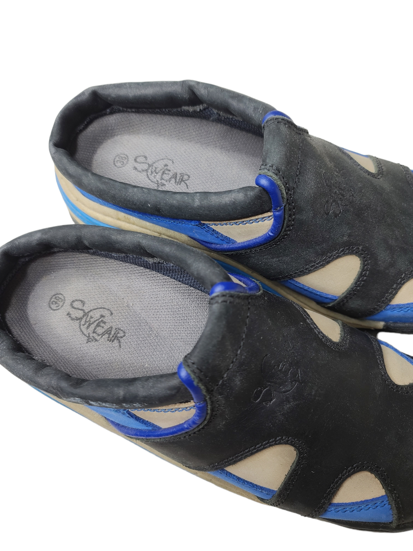 Cyber ​​90s platforms shoes