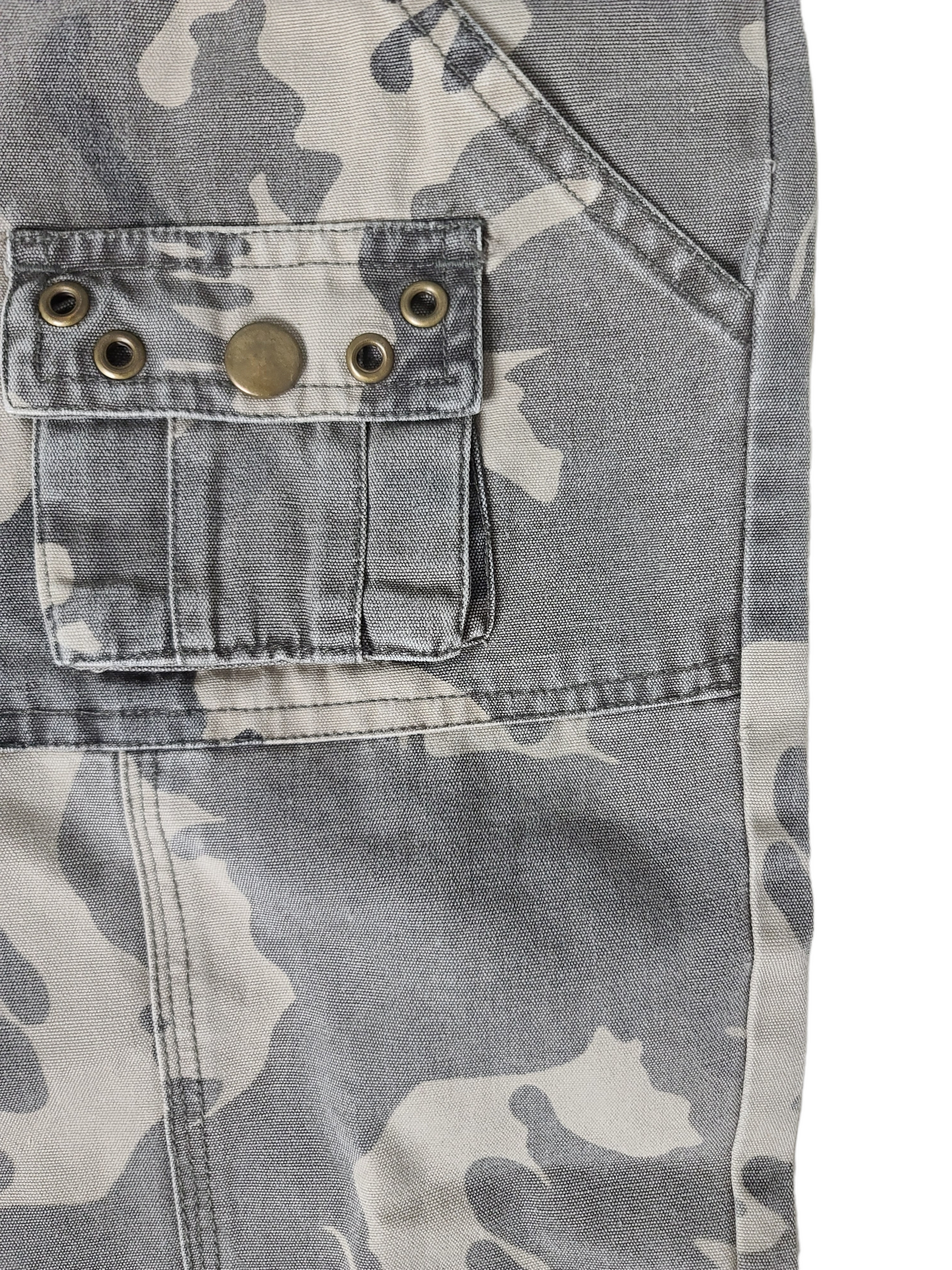 Military cybergrunge cargo