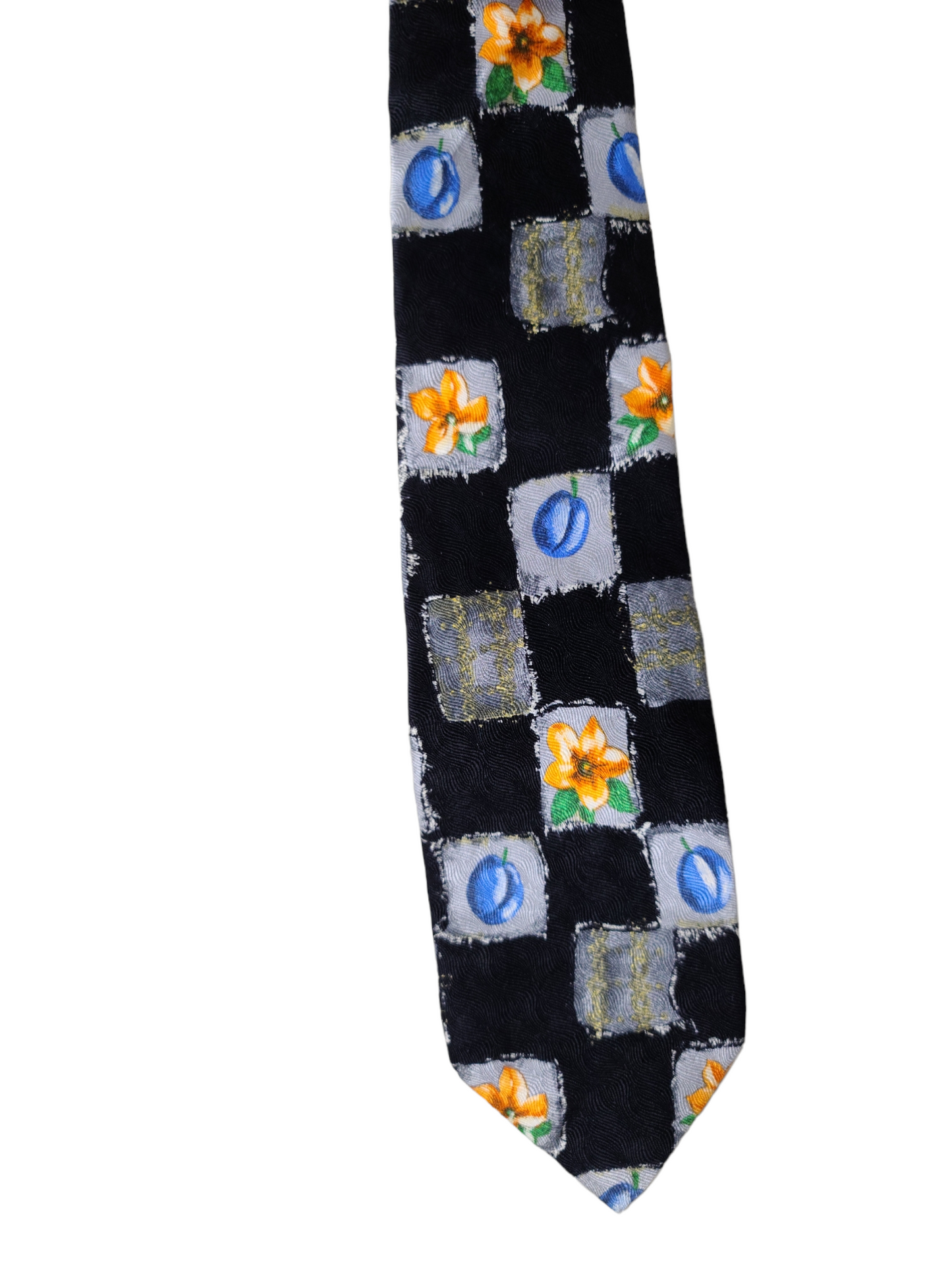 Maximalist tie