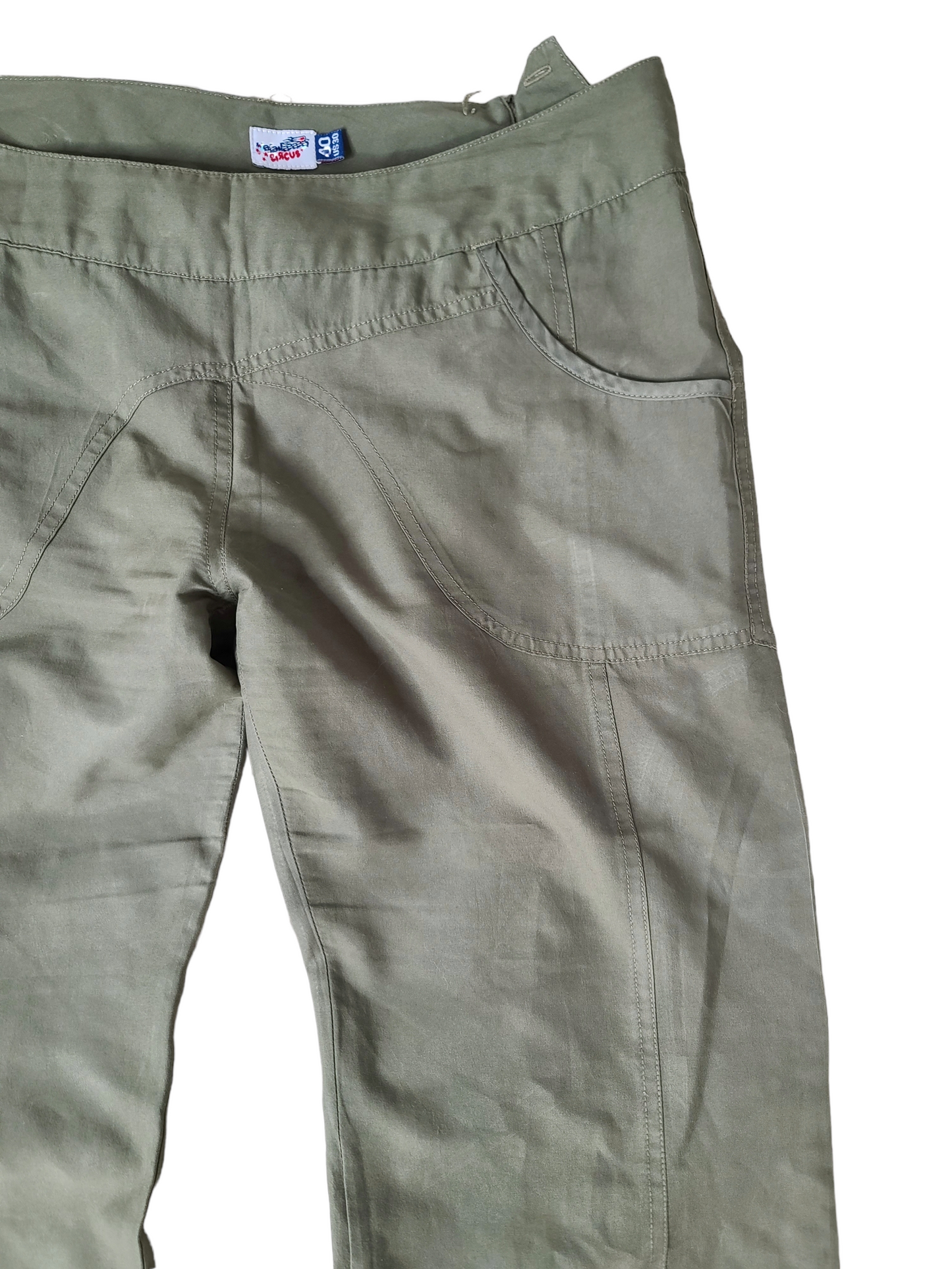 Gorpcore parachute shorts