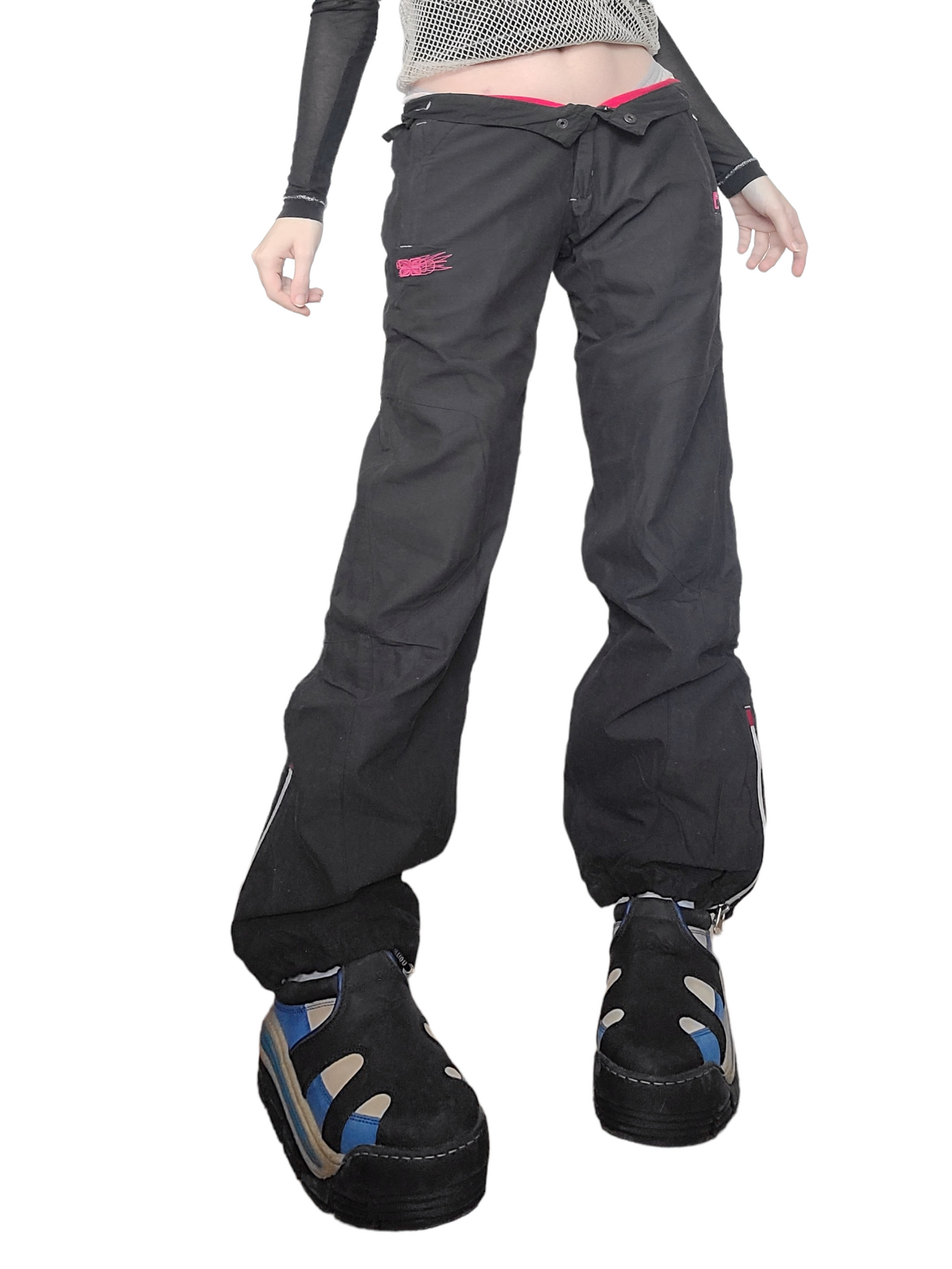 Cargo parachute pants gorpcore skater techwear sportwear 90s kaki grunge utility 