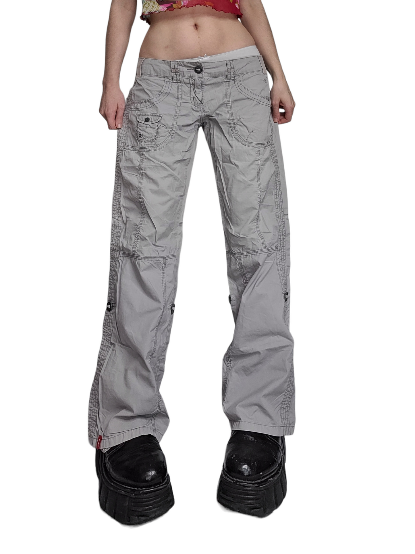 Cargo grunge neutral style