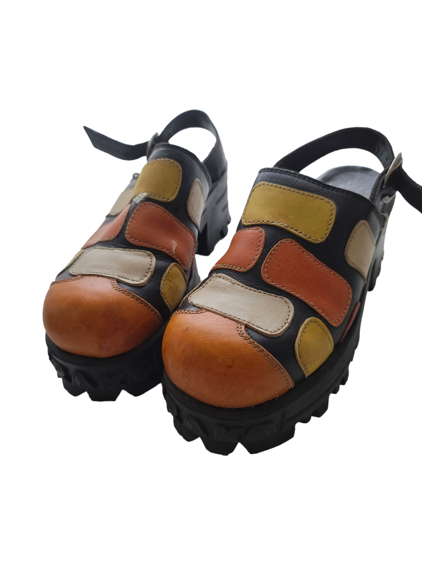 Cybergrunge platforms 90s