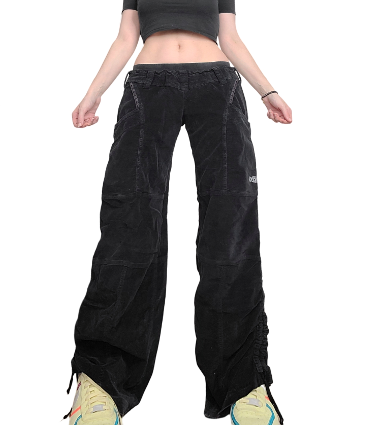 Cargo y2k 2000s velours noir vintage froncé hiphop skater 90s streetwear techwear oversize baggy taille basse