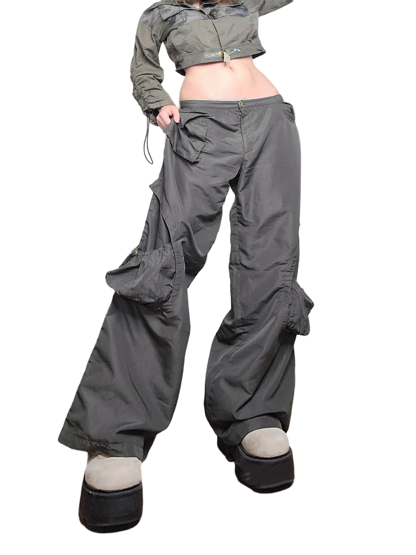 Cargo parachute kaki vintage baggy 90s gorpcore techwear sportwear oversize hiphop