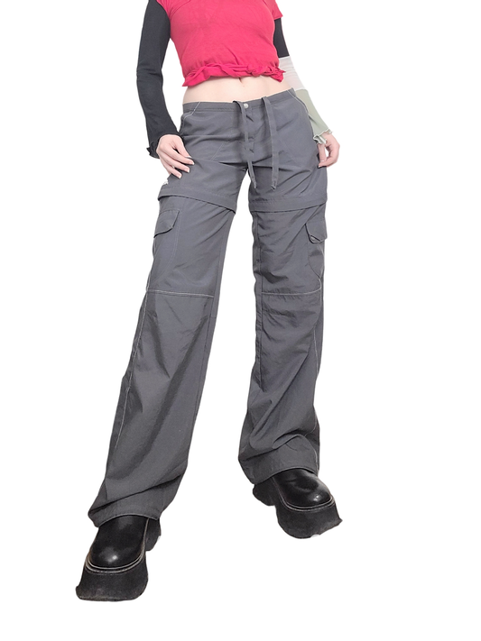 Cargo parachute overpants oversize sportwear gorpcore 90s techwear baggy